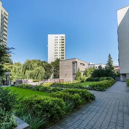 Metro Wilanowska Homely By Bookinghost *